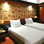 Lara Hotel
