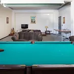Lara Hotel