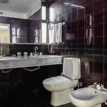 Lara Hotel Valenca