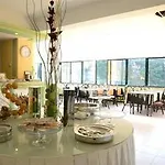 Hotel Lara 3*