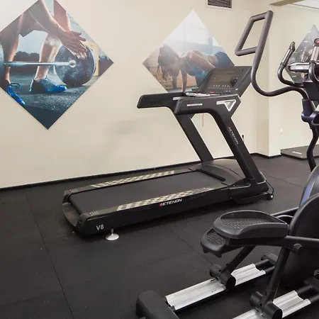 Отель Lara Валенса