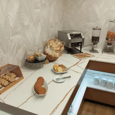 Lara Hotel 3*