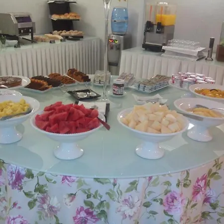 Hotel Lara 3*